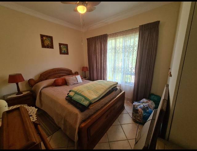 4 BEDROOM TOWNHOUSE FOR SALE IN SHELLY BEACH